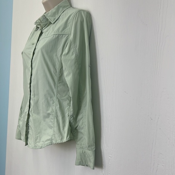 Patagonia - Sol Patrol Mint Long Sleeve Collared Button Down Hidden Pocket Top 2 - Picture 8 of 15